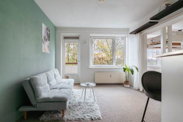 Woning Van Nijenrodeweg 669 Amsterdam