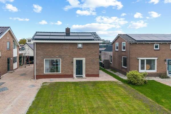 Woning Jhr. M.W.C. de Jongestraat 4 Klazienaveen