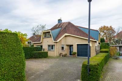 Woning Onder de Bogen 12 Laren (NH)