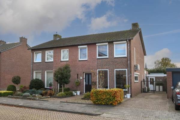 Woning Deken Jaspersstraat 2 Helden