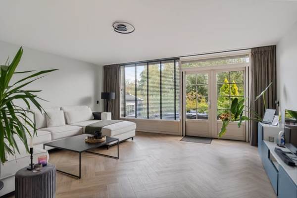 Woning Roos Vosstraat 15 Schiedam