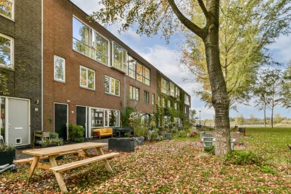 Woning Maurits Bingerplantsoen 4 Amsterdam