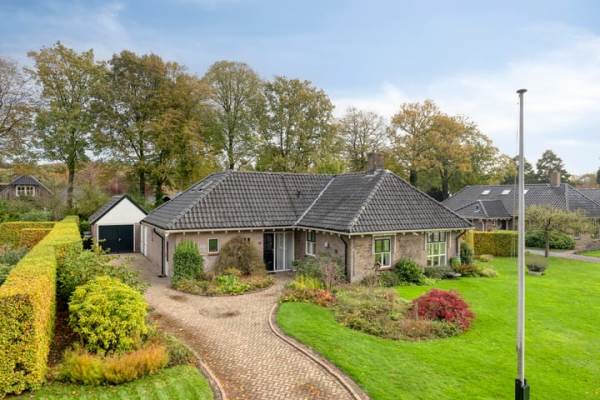 Woning Arthur van Schendellaan 10 Assen