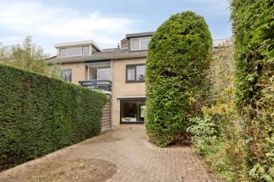 Woning Koningin Emmaweg 90 Houten