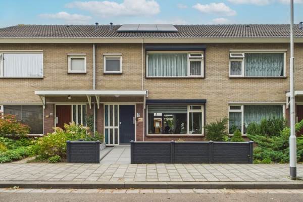 Woning Madame Curiestraat 28 Terneuzen