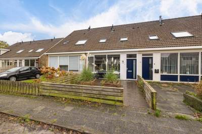 Woning De Stringen 30 Hallum
