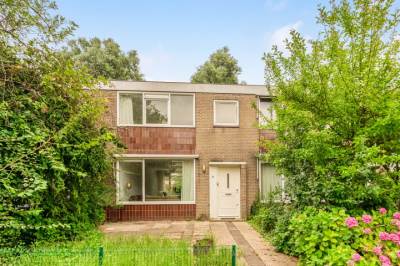 Woning Professor Hugo de Vriesstraat 13 Zaandam