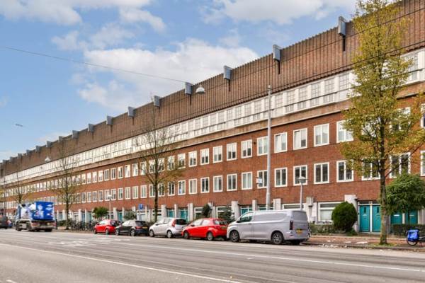Woning Hoofdweg 3712 Amsterdam