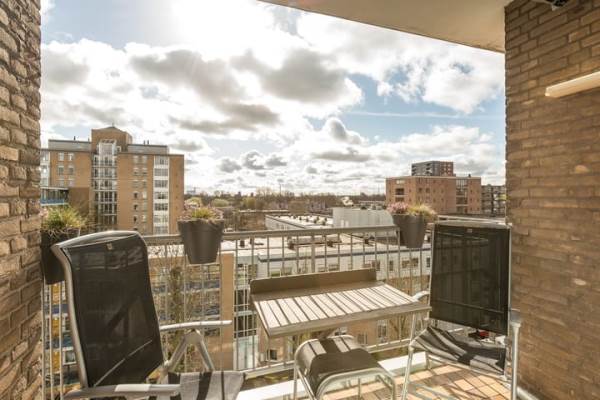 Woning Albert van Raalteplein 140 Schiedam