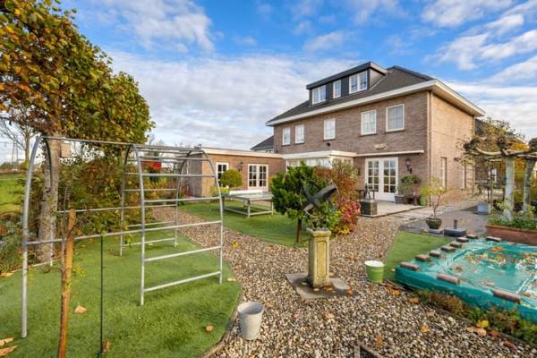 Woning Gerrit Voorenkade 1 Rotterdam