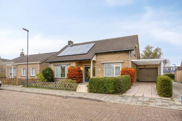 Woning van Steestraat 3 's-Heerenhoek