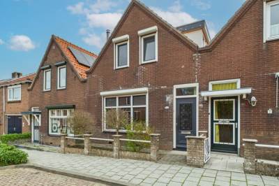 Woning Burg. Langebeekestraat 4 Arnemuiden