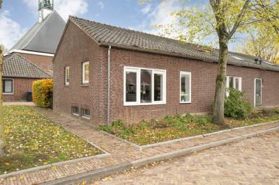 Woning Kerkplein 32A Ens