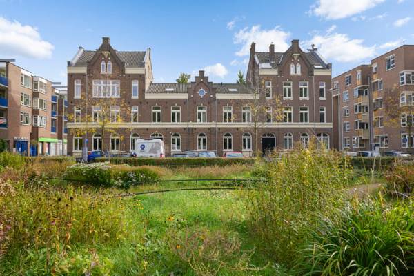 Woning Czaar Peterstraat 23B Amsterdam