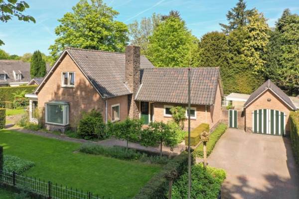 Woning Woensbergweg 1 Huizen