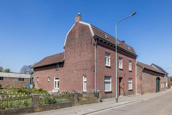 Woning Titus Brandsmastraat 5 Brunssum