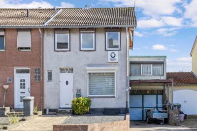 Woning van Ruysdaelstraat 23 Brunssum