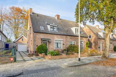 Woning Julianastraat 32 Halsteren