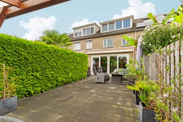 Woning Bizonplantsoen 27 Almere
