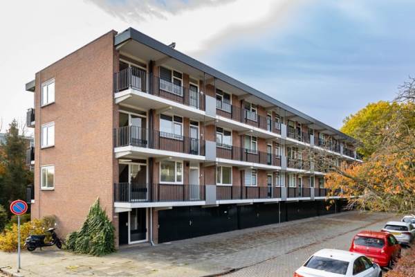 Woning Laan van Kortrijk 53 Almelo