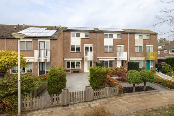 Woning van Schagenhof 9 Ter Aar
