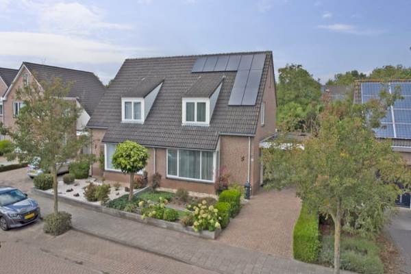 Woning Van Agtlaan 15 Vlijmen