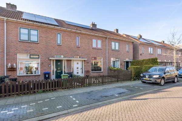 Woning Jan Hendrik op den Veldestraat 24 Zaandam