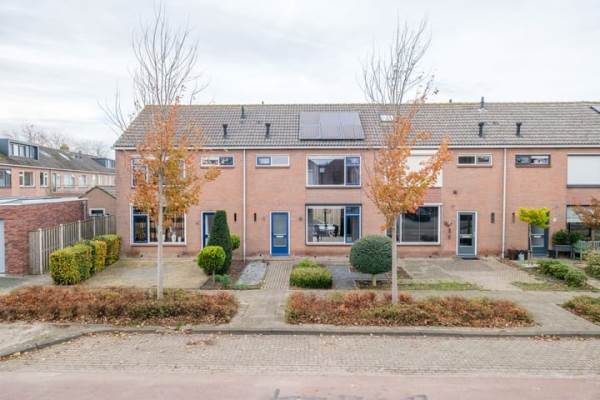 Woning Stuivenbergstraat 102 Genemuiden