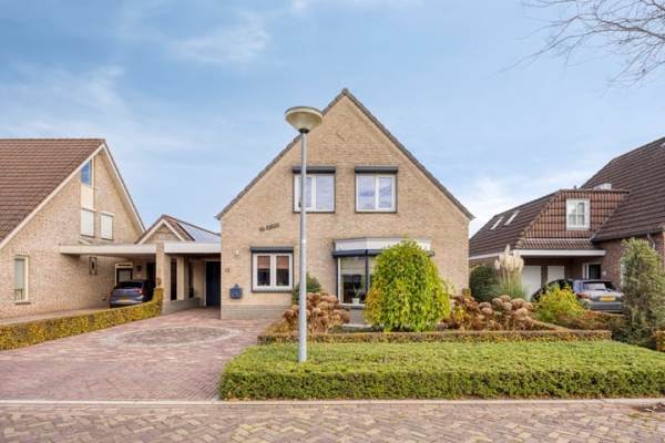 Woning Populierenstraat 12 Vinkel (Gem. Den Bosch)
