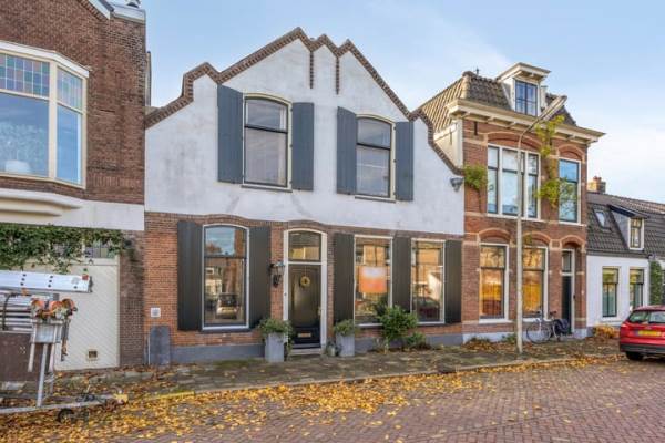 Woning Hoofdstraat 100 Leiderdorp