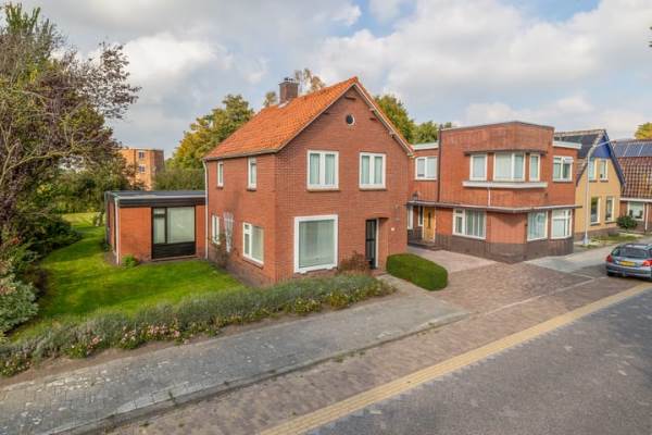 Woning W.H. Bosgrastraat 111 Oude Pekela