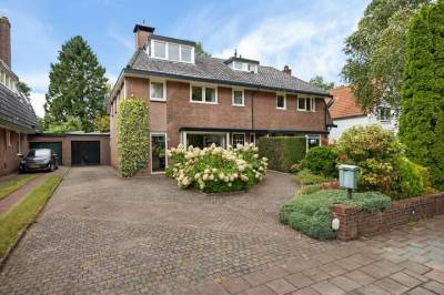Woning van Lenneplaan 68 Soest