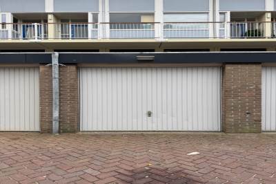 Garage Barnsteenpad 8 Leiden
