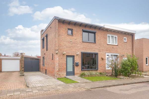 Woning Meidoornlaan 12 Bunde