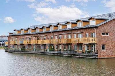 Woning Carolus Linnaeusborg 33 Schiedam