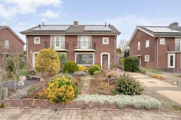 Woning Wethouder A.G. Dekkerlaan 24 Olst