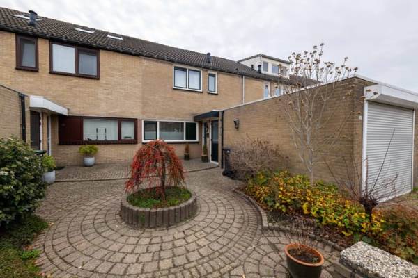 Woning Bilderdijkhof 11 Hellevoetsluis