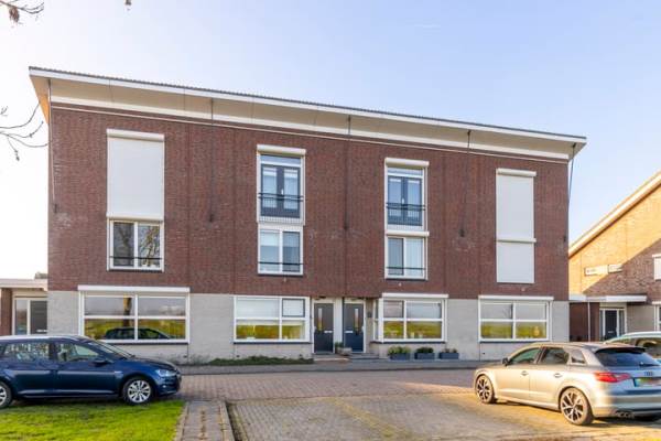Woning Duizendbladstraat 6 Bleskensgraaf ca