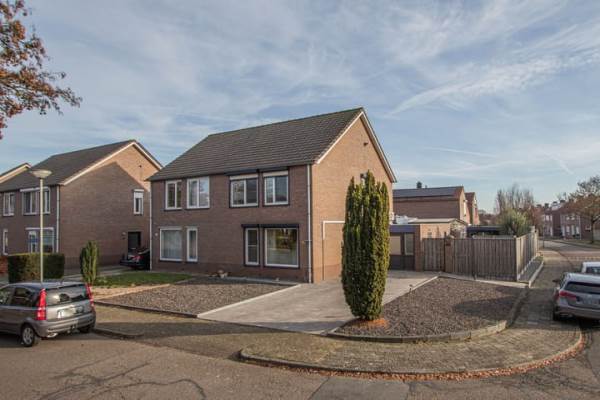 Woning Strikkenhof 51 Haelen