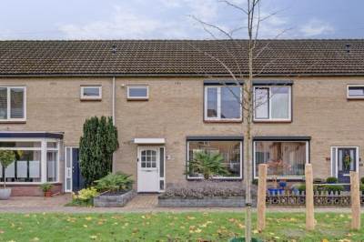 Woning Dr R v Oppenraaijstr 66 Bemmel