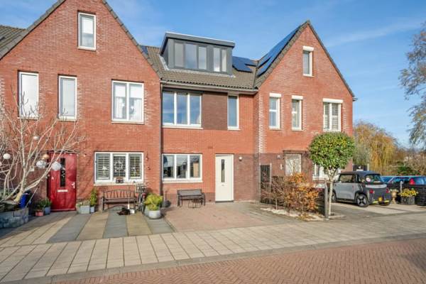 Woning Vrouw Rijssensloot 36 Delft