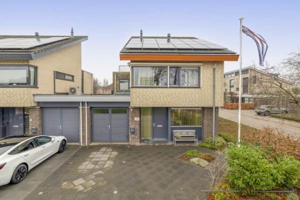 Woning Bachlaan 79A Oud-Beijerland