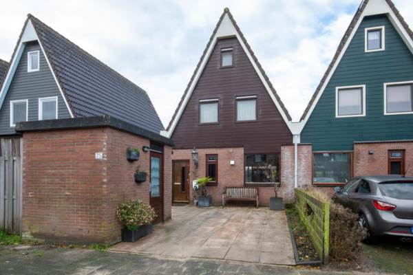 Woning Haya van Somerenstraat 75 Kudelstaart