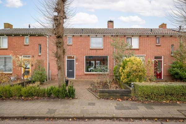 Woning Julianastraat 24 Hoogkarspel