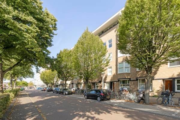 Woning Van Tuyll van Serooskerkenweg 1523 Amsterdam