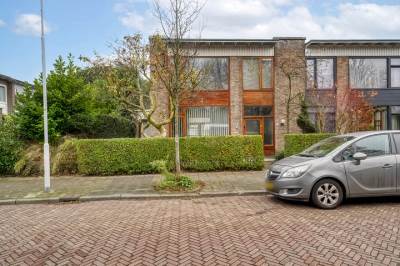 Woning van Ruysdaellaan 64 Leidschendam