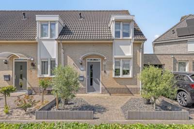 Woning Rozelaar 10 Geffen
