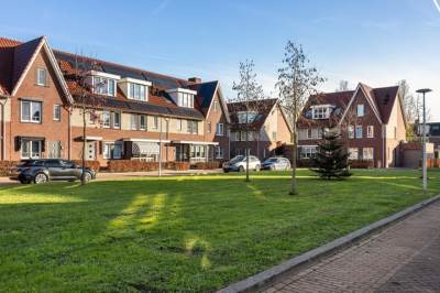 Woning Van der Weddenhof 35 Hendrik-Ido-Ambacht