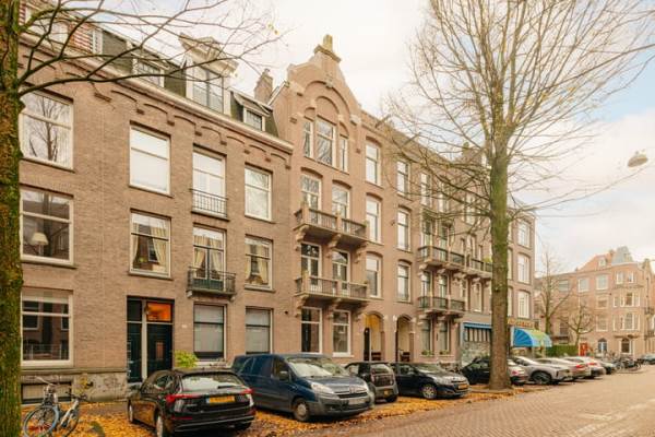 Woning Johannes Verhulststraat 143B Amsterdam