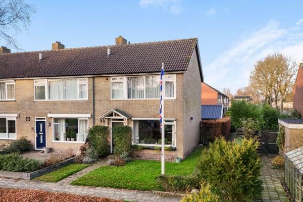 Woning Ulbe van Houtenstrjitte 38 Gytsjerk